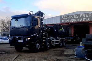 Camion avec Bennes Bornes Frères